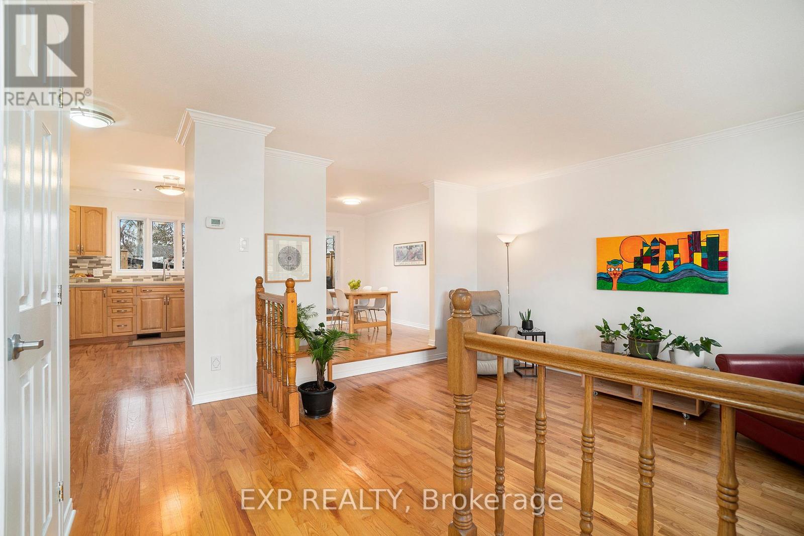 












291 CARLETON AVENUE

,
Ottawa,




Ontario
K1Y0J7

