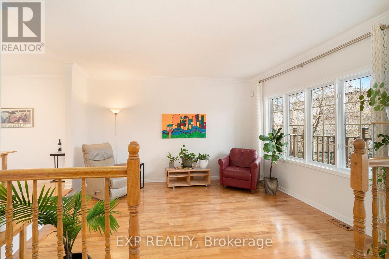 












291 CARLETON AVENUE

,
Ottawa,




Ontario
K1Y0J7

