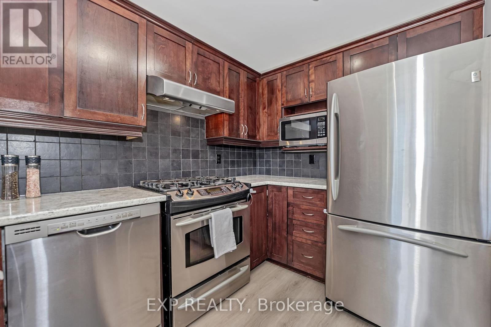 












1047 CAPREOL STREET

,
Ottawa,




Ontario
K4A4Z9

