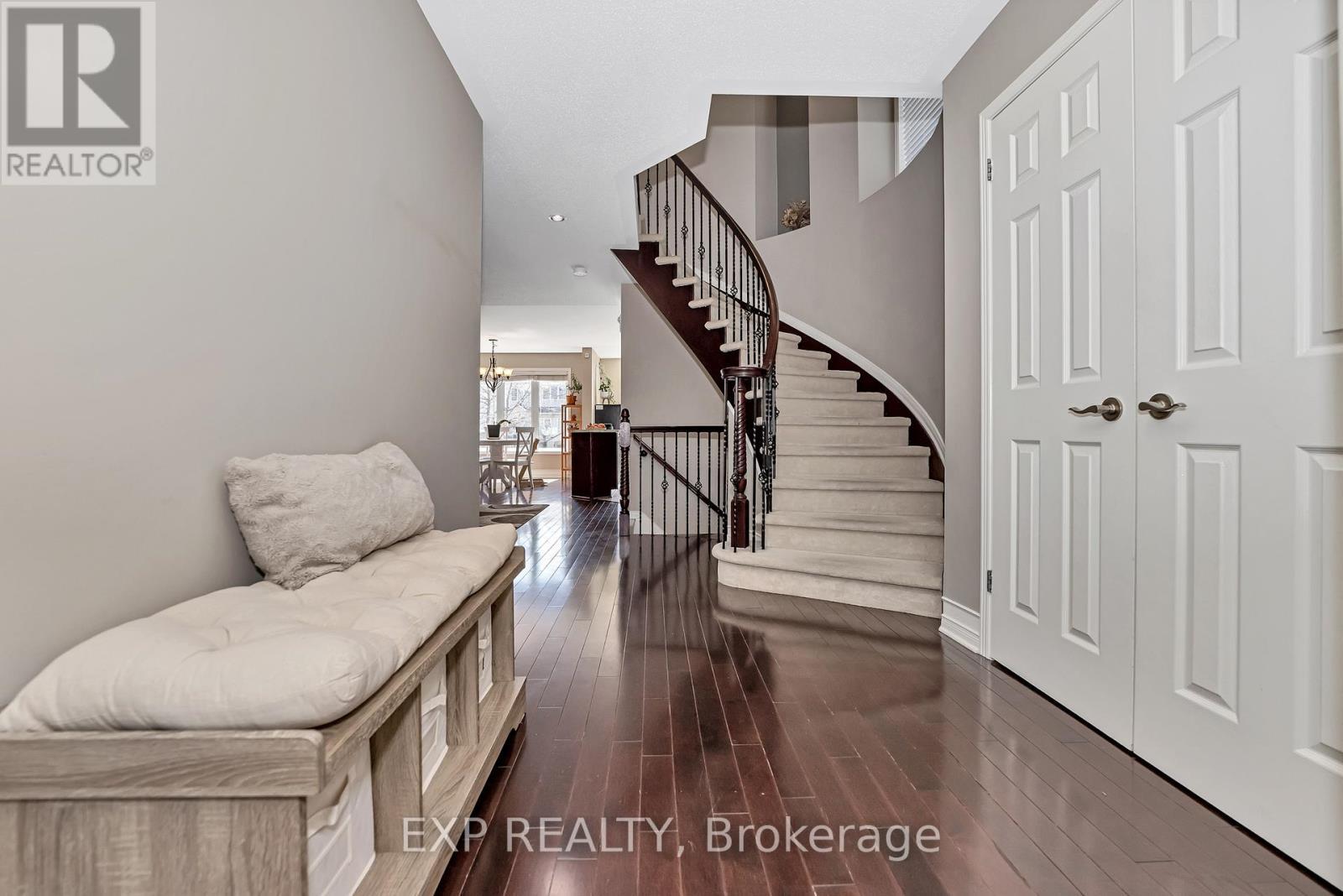 












1047 CAPREOL STREET

,
Ottawa,




Ontario
K4A4Z9

