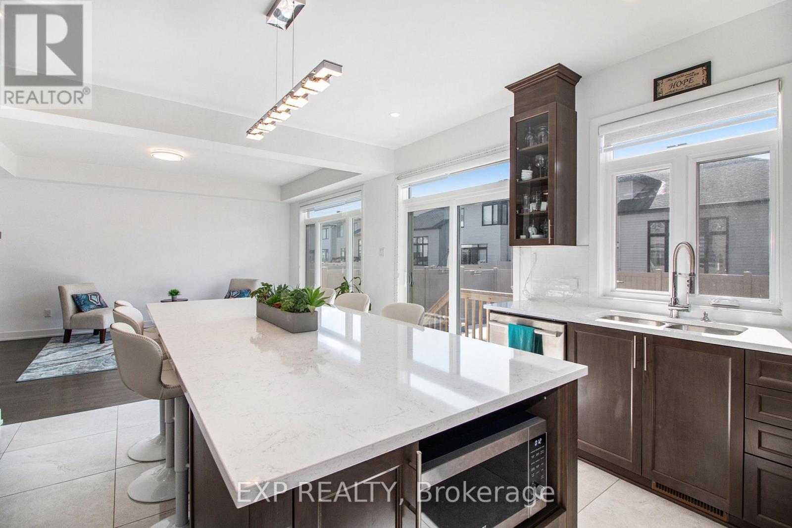 












908 EMBANKMENT STREET

,
Ottawa,




Ontario
K2S2P4

