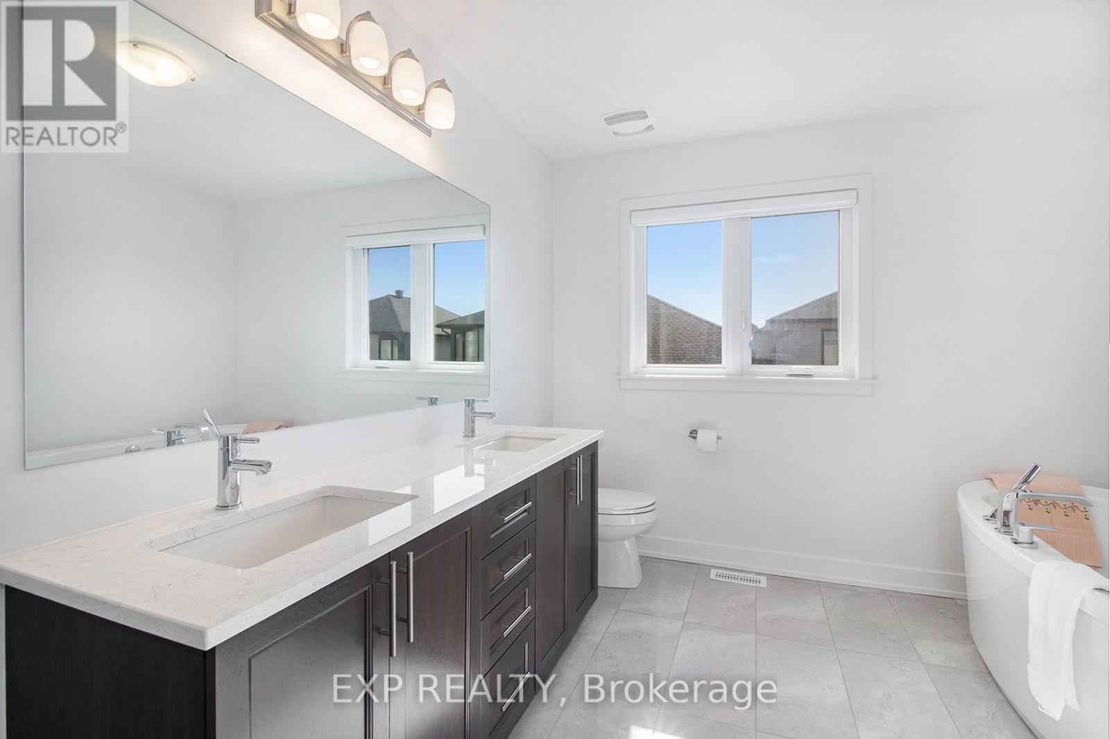 












908 EMBANKMENT STREET

,
Ottawa,




Ontario
K2S2P4

