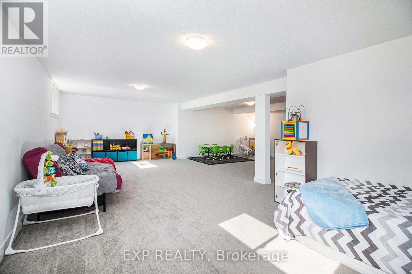 












908 EMBANKMENT STREET

,
Ottawa,




Ontario
K2S2P4

