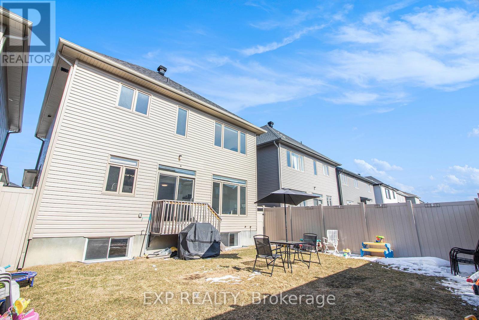 












908 EMBANKMENT STREET

,
Ottawa,




Ontario
K2S2P4


