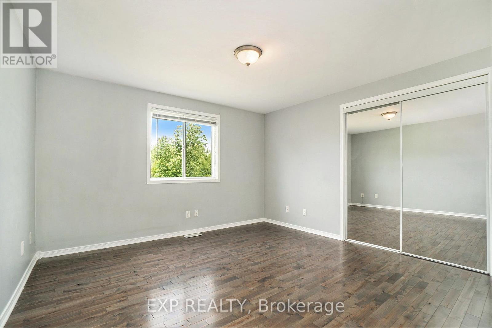 












1 - 525 RUSSELL ROAD

,
Clarence-Rockland,




Ontario
K0A2A0

