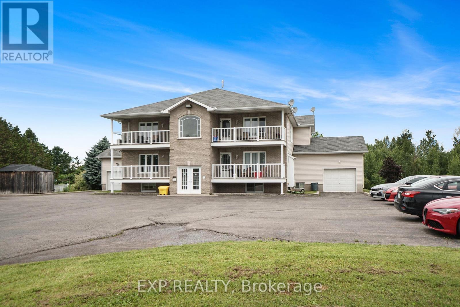 












1 - 525 RUSSELL ROAD

,
Clarence-Rockland,




Ontario
K0A2A0

