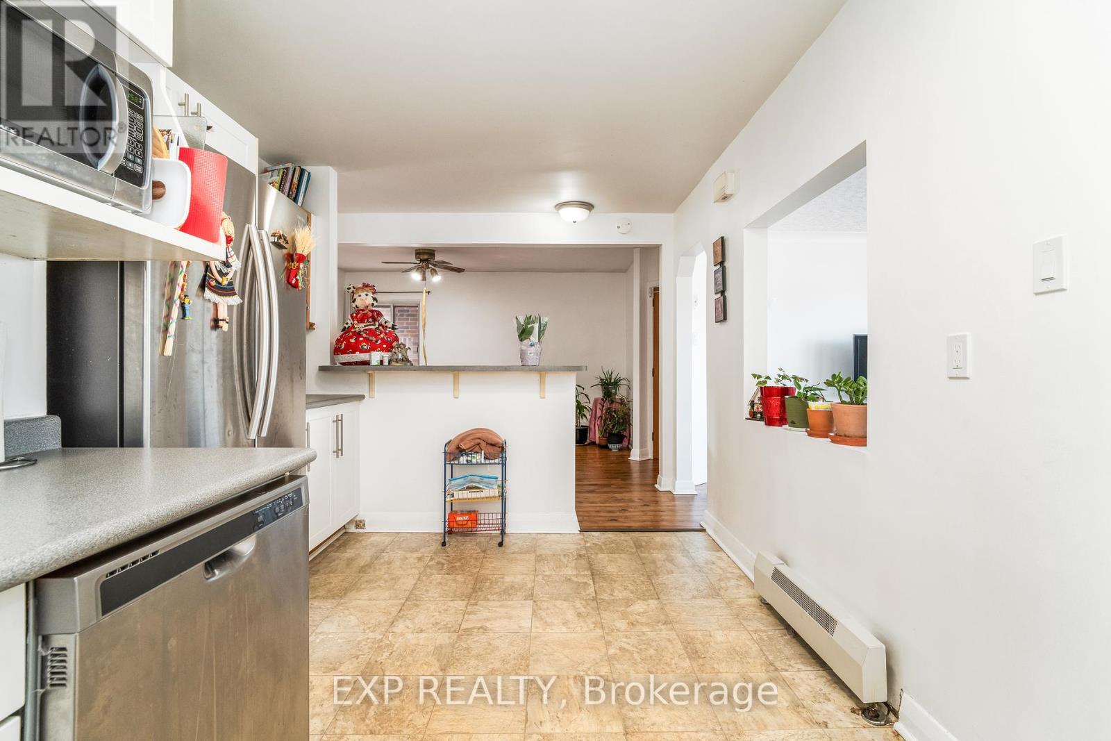 












330 DONALD STREET

,
Ottawa,




Ontario
K1K1M5

