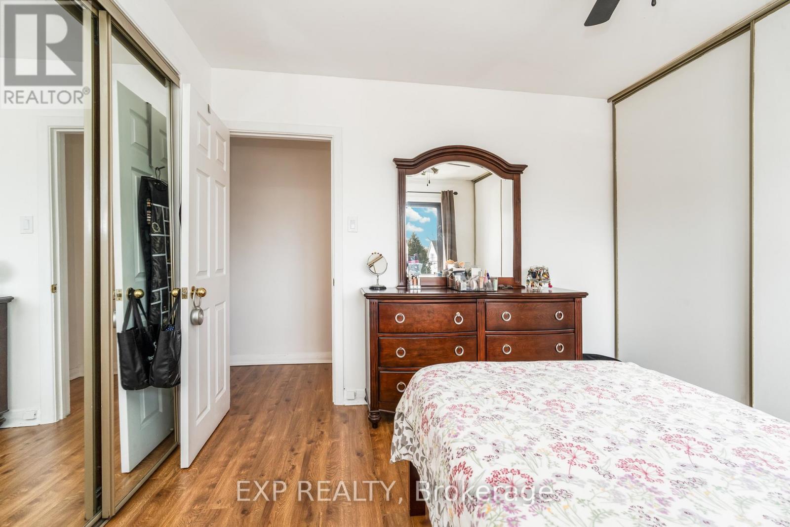 












330 DONALD STREET

,
Ottawa,




Ontario
K1K1M5


