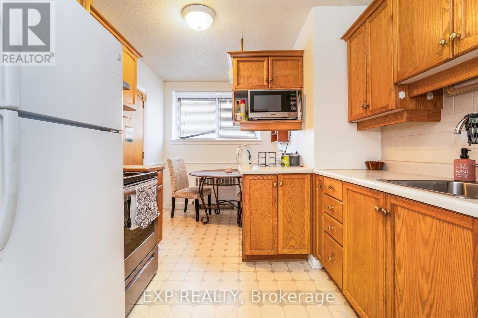 












330 DONALD STREET

,
Ottawa,




Ontario
K1K1M5


