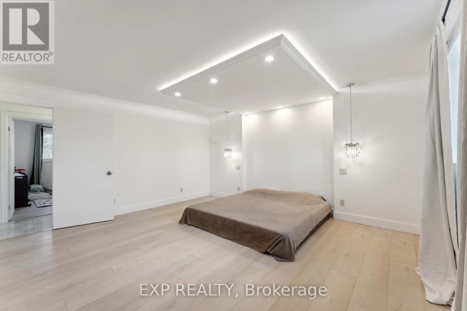 












6974 BANK STREET

,
Ottawa,




Ontario
K0A2P0

