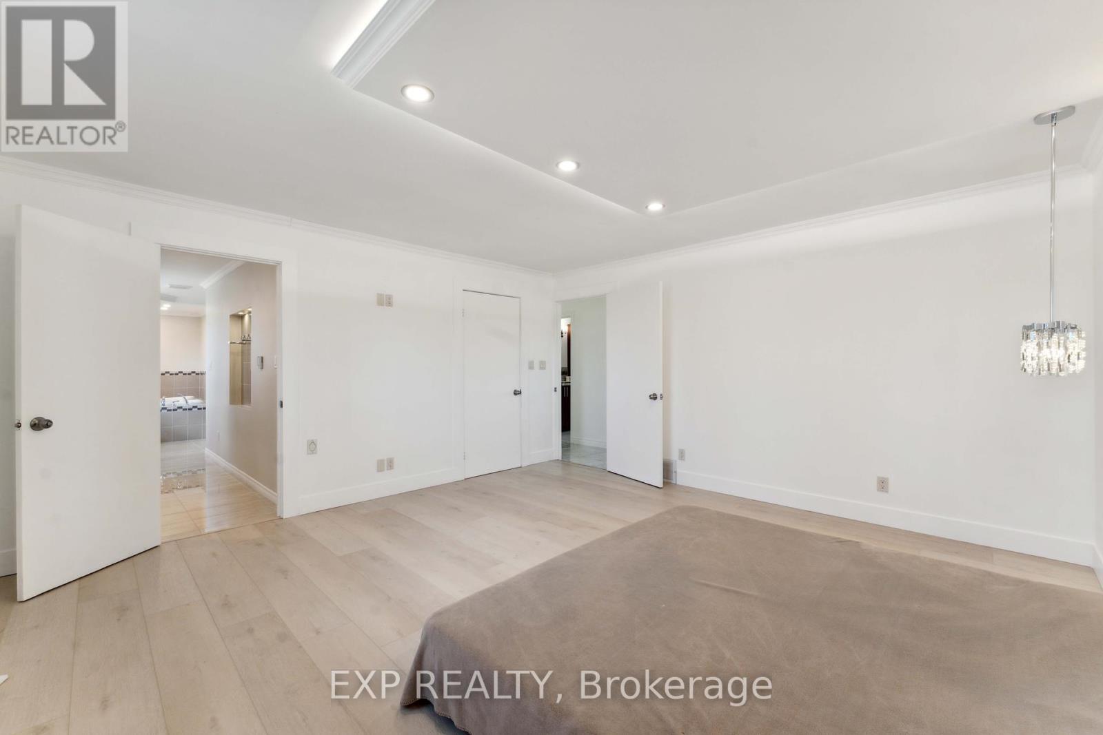 












6974 BANK STREET

,
Ottawa,




Ontario
K0A2P0

