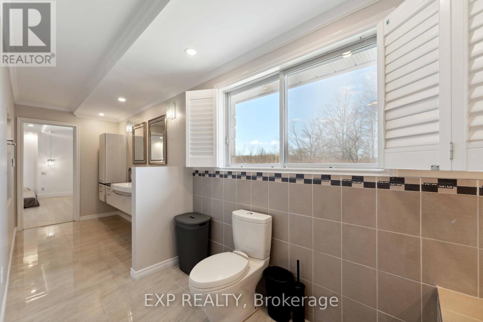 












6974 BANK STREET

,
Ottawa,




Ontario
K0A2P0

