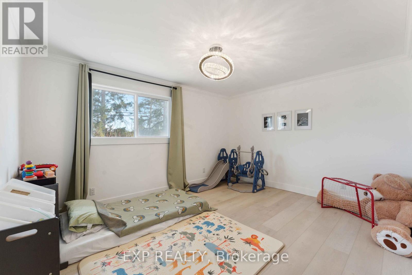 












6974 BANK STREET

,
Ottawa,




Ontario
K0A2P0

