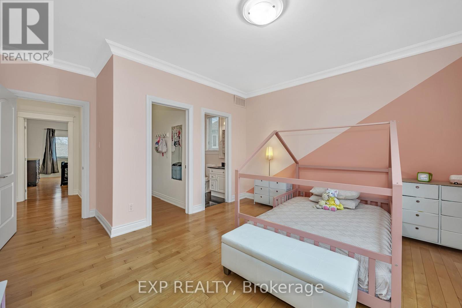 












6703 SUNCREST DRIVE

,
Ottawa,




Ontario
K4P0B4


