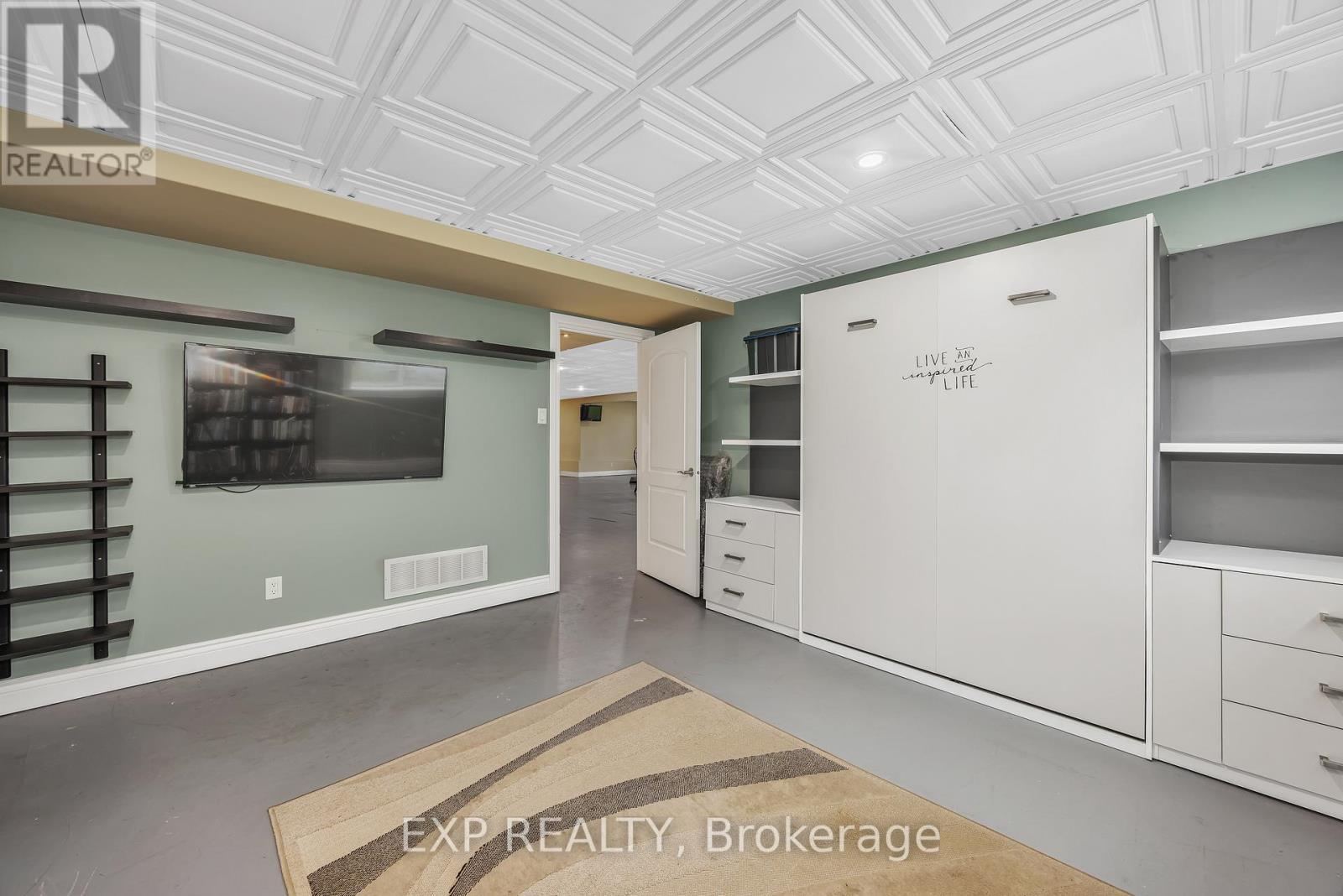












6703 SUNCREST DRIVE

,
Ottawa,




Ontario
K4P0B4

