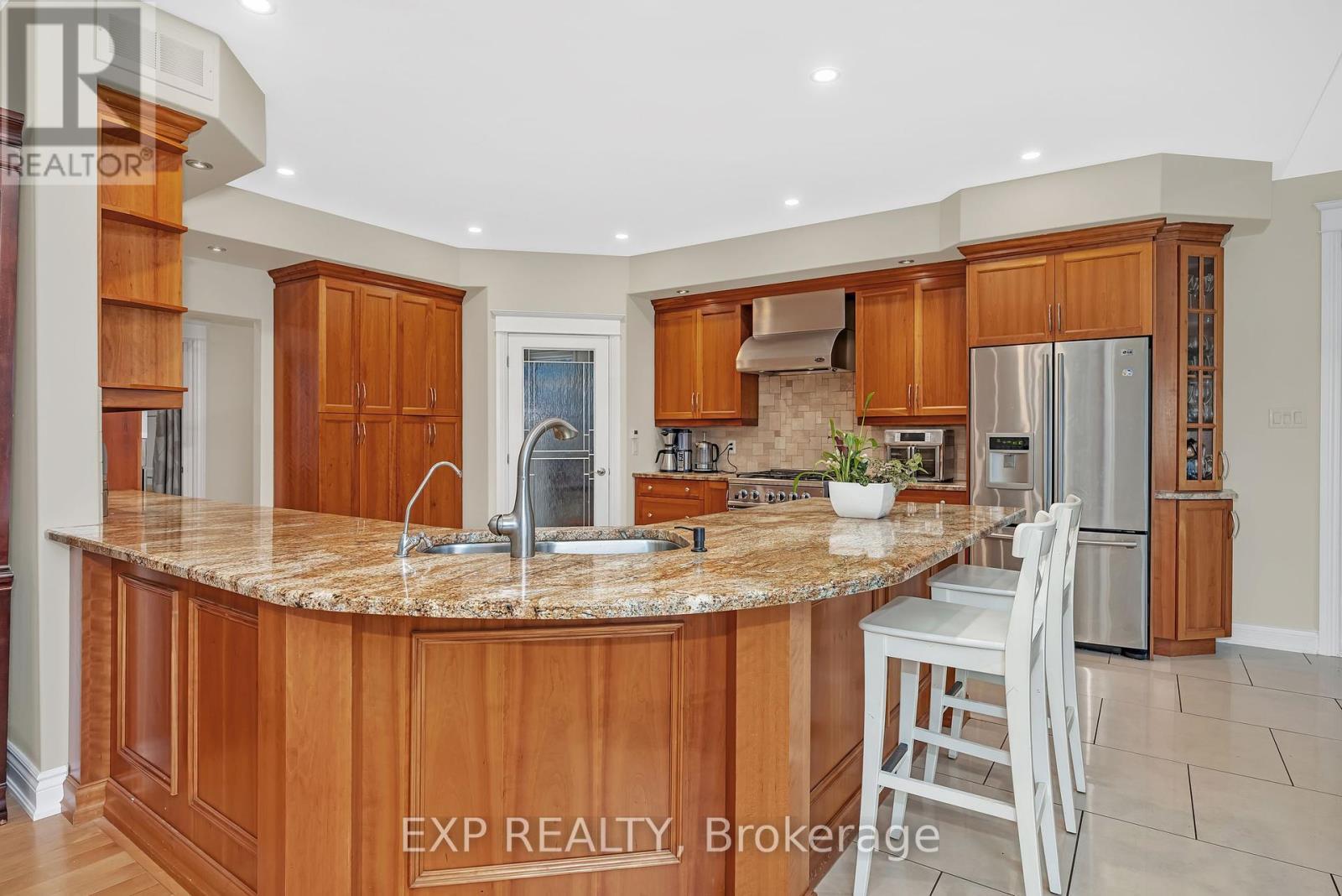 












6703 SUNCREST DRIVE

,
Ottawa,




Ontario
K4P0B4

