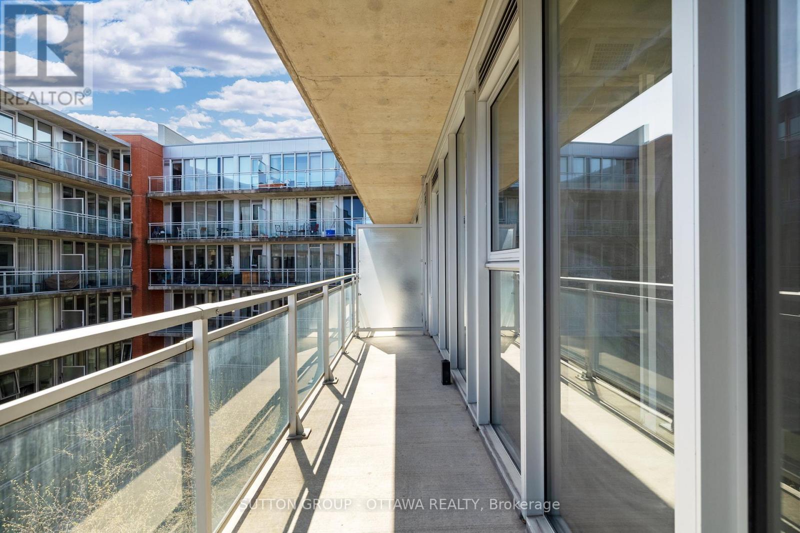 












602 - 354 GLADSTONE AVENUE

,
Ottawa,




Ontario
K2P0R4

