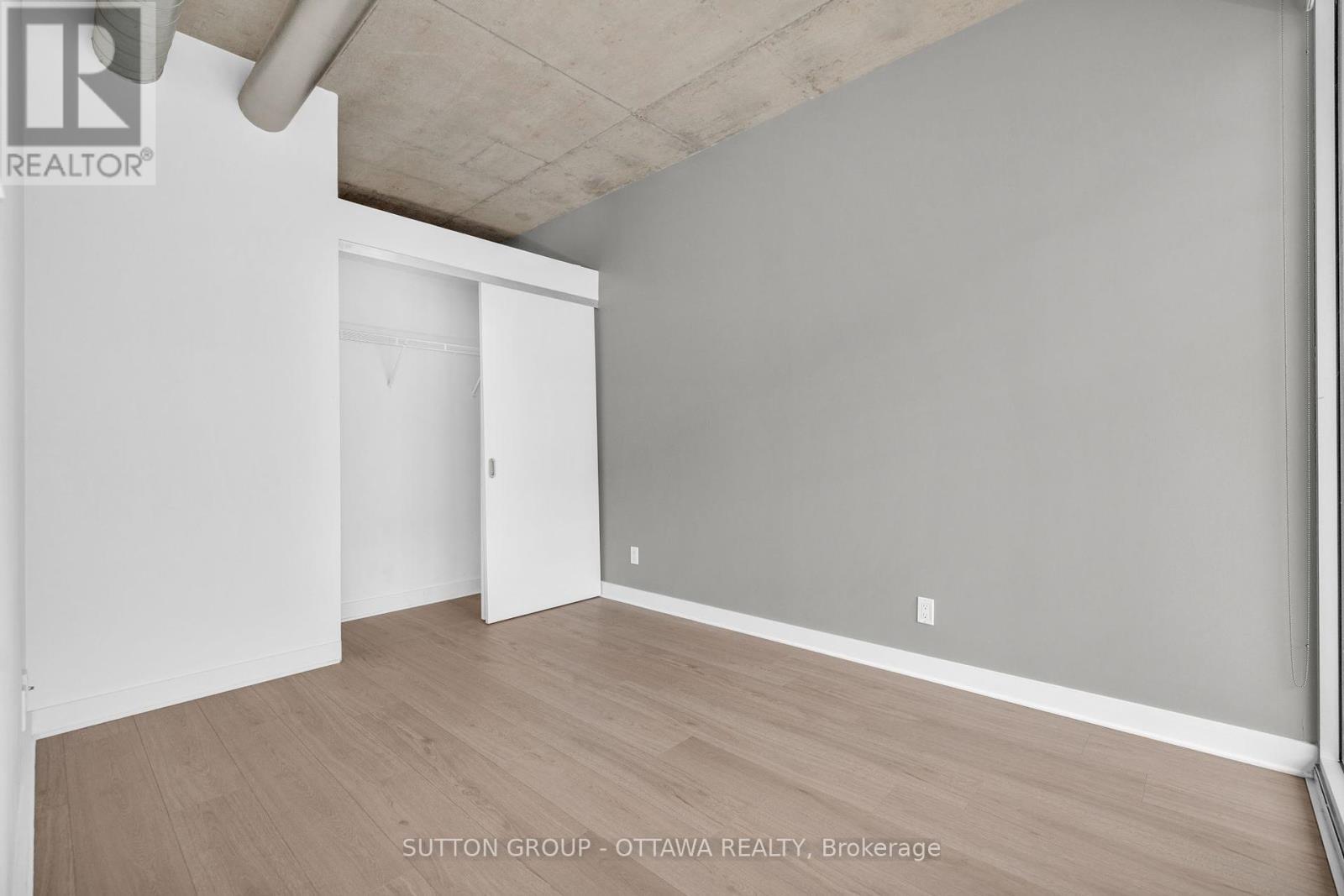 












602 - 354 GLADSTONE AVENUE

,
Ottawa,




Ontario
K2P0R4

