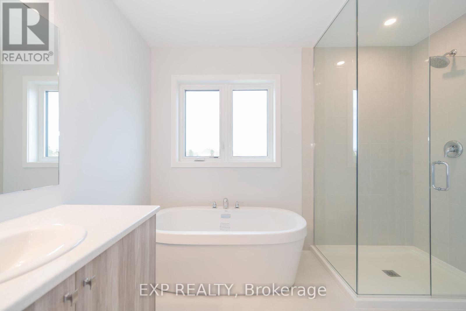 












468 BRIGATINE AVENUE

,
Ottawa,




Ontario
K2S0P9

