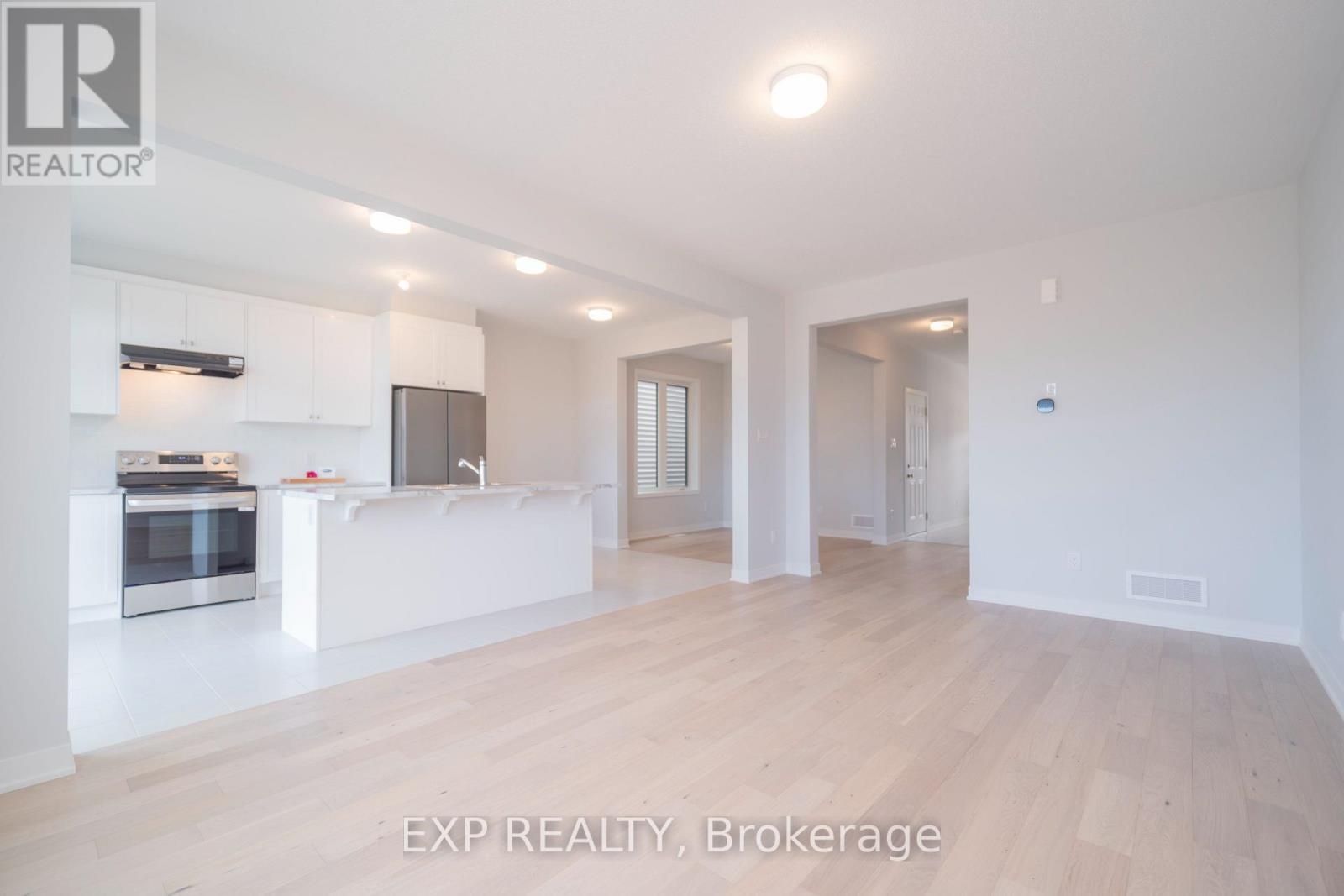 












468 BRIGATINE AVENUE

,
Ottawa,




Ontario
K2S0P9

