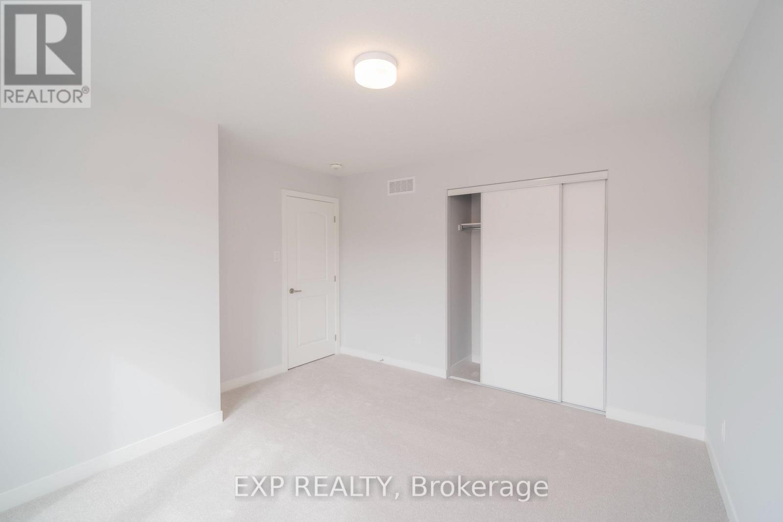 












468 BRIGATINE AVENUE

,
Ottawa,




Ontario
K2S0P9


