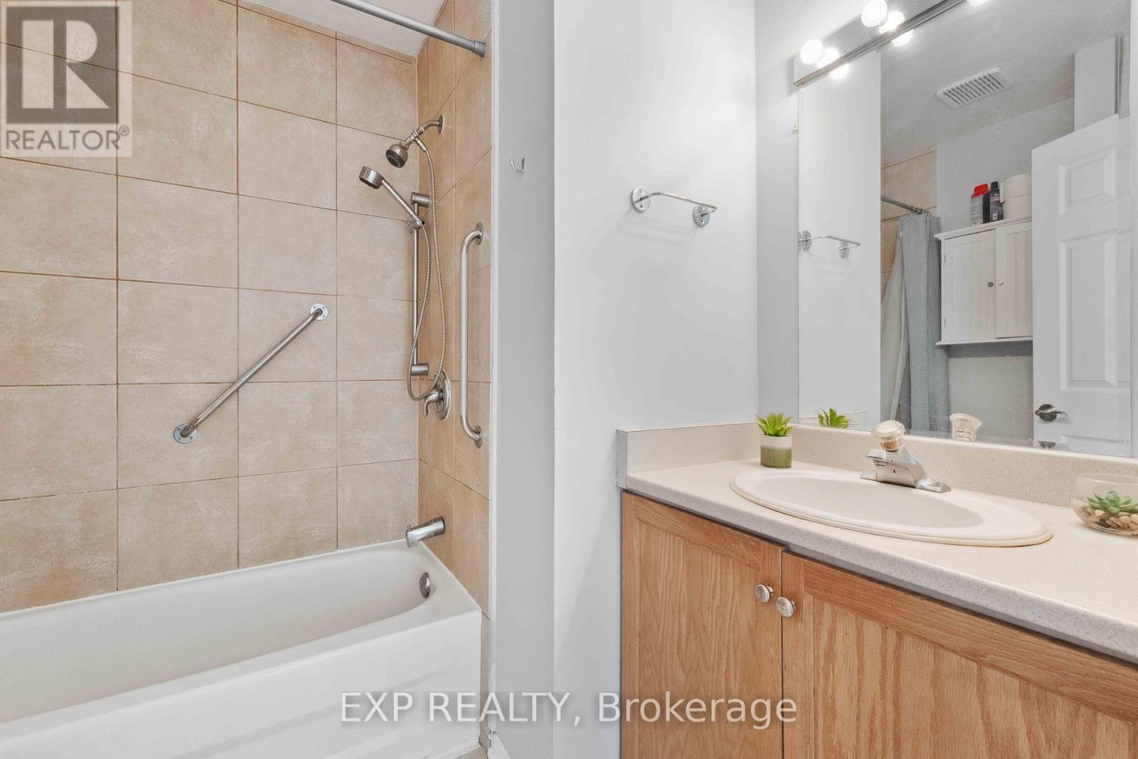 












2595 CROSSCUT TERRACE

,
Ottawa,




Ontario
K1T4A1

