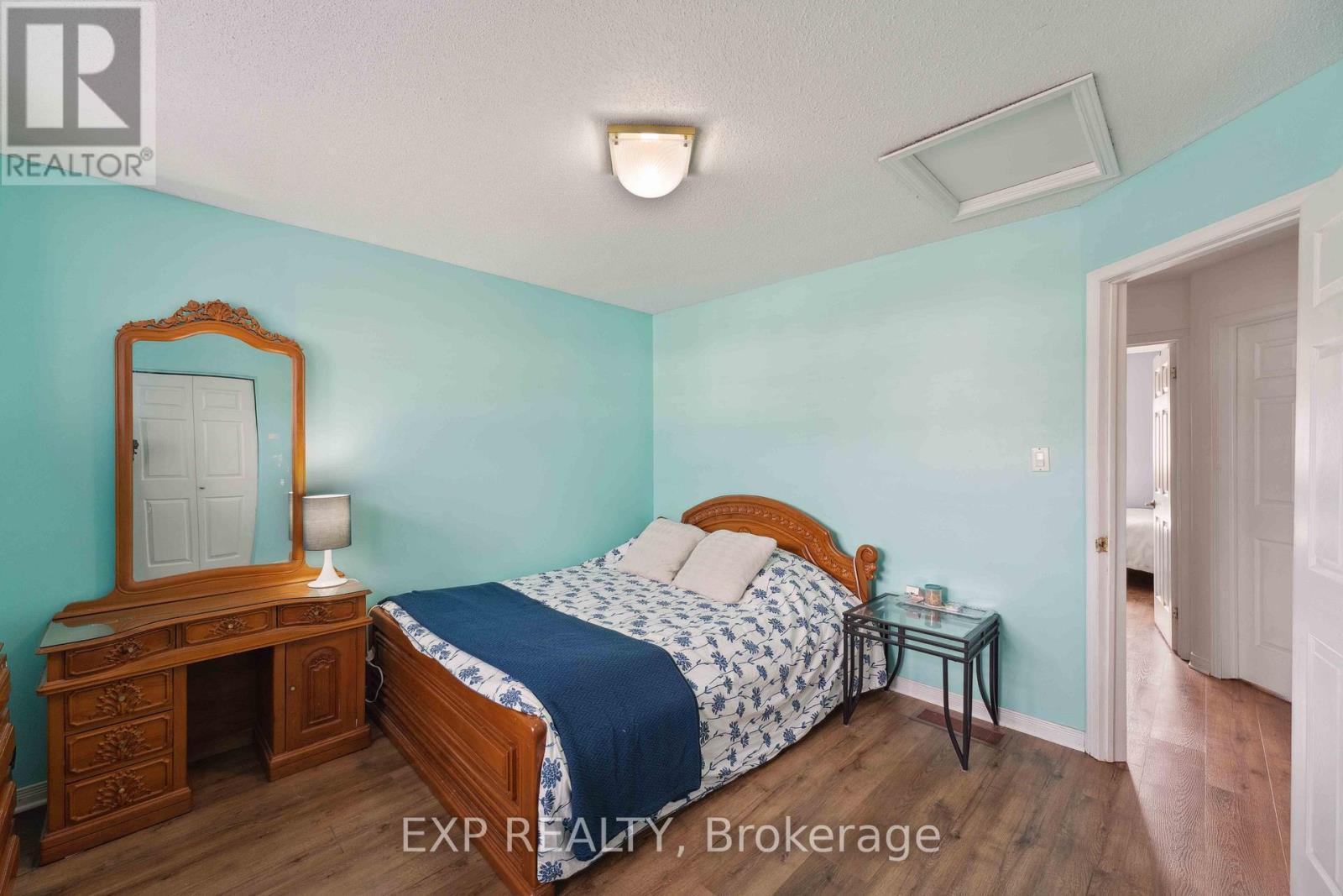 












2595 CROSSCUT TERRACE

,
Ottawa,




Ontario
K1T4A1

