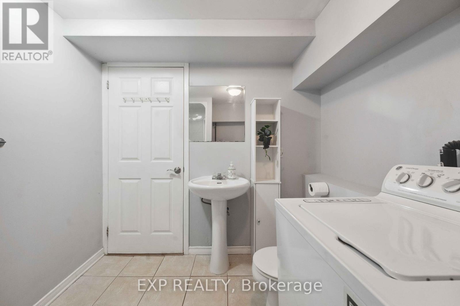 












2595 CROSSCUT TERRACE

,
Ottawa,




Ontario
K1T4A1

