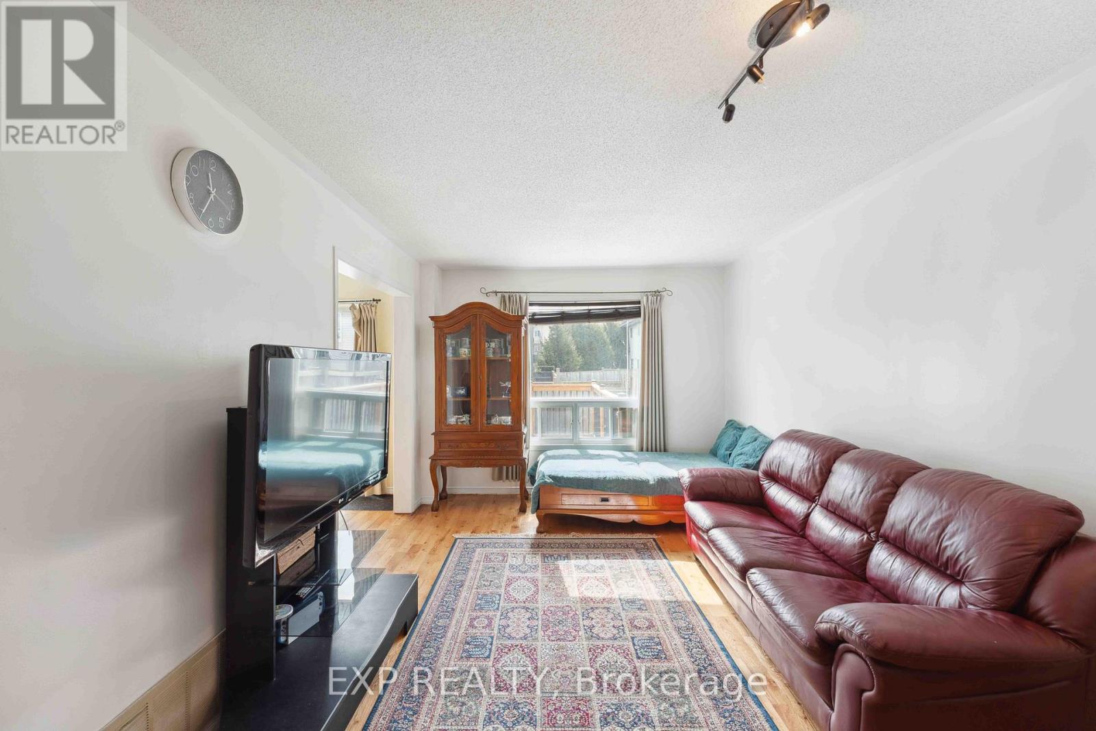 












2595 CROSSCUT TERRACE

,
Ottawa,




Ontario
K1T4A1

