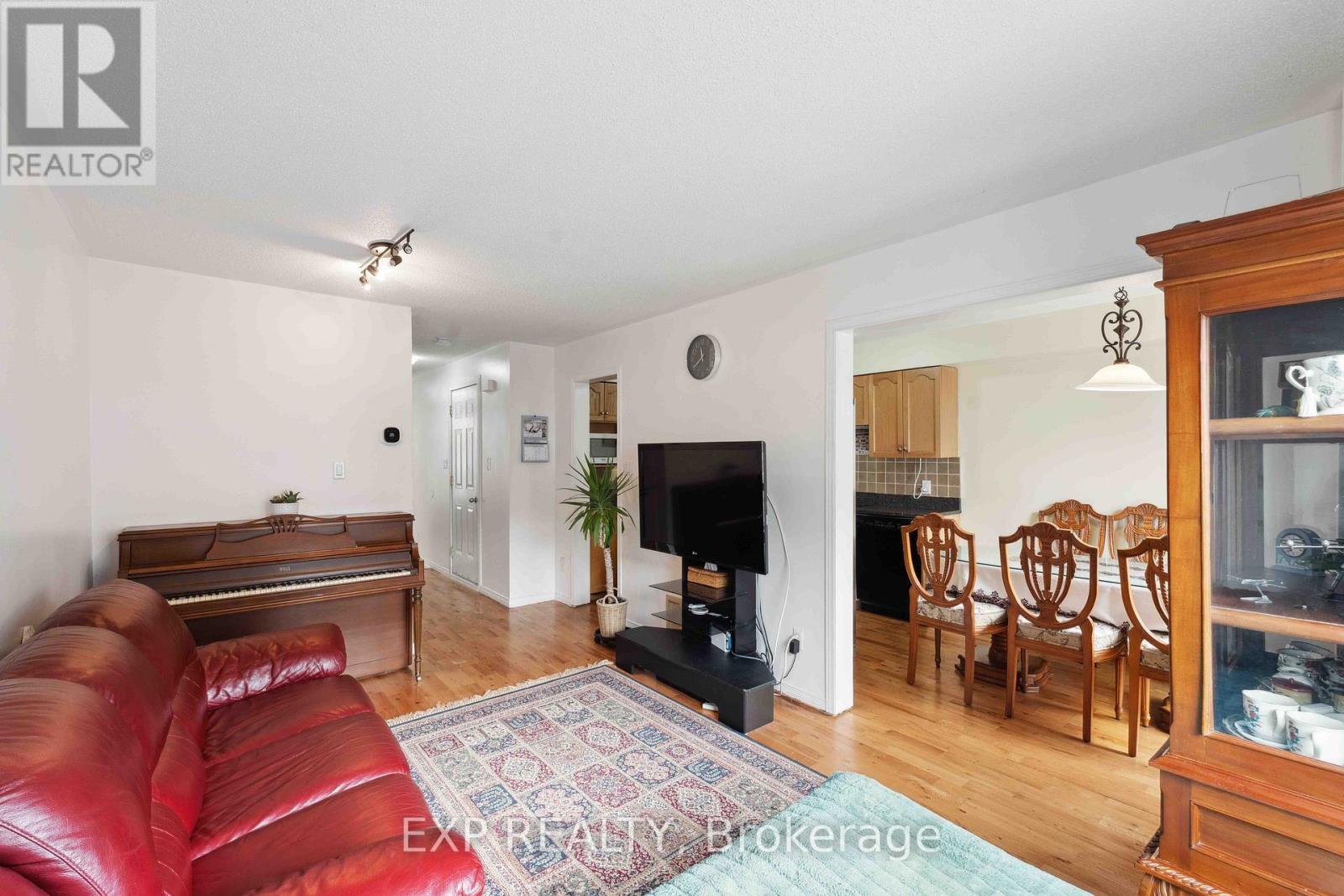 












2595 CROSSCUT TERRACE

,
Ottawa,




Ontario
K1T4A1

