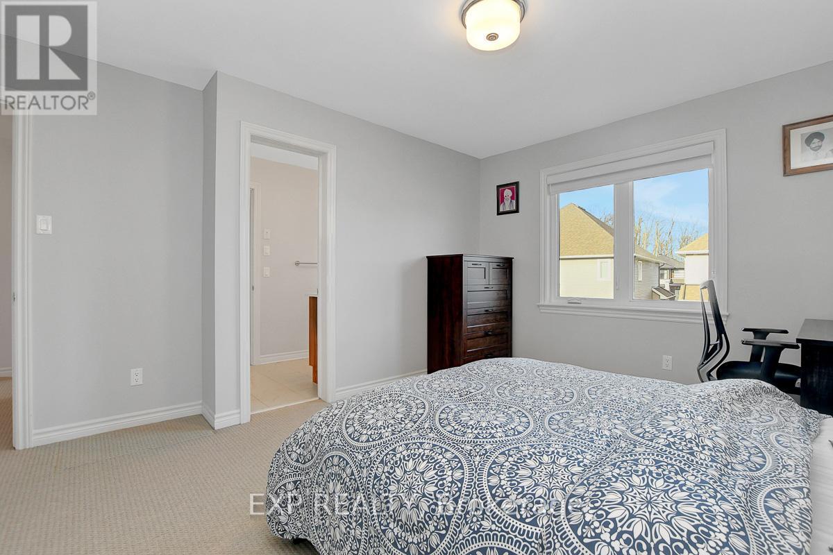 












20 ANGEL HEIGHTS

,
Ottawa,




Ontario
K2S2N3


