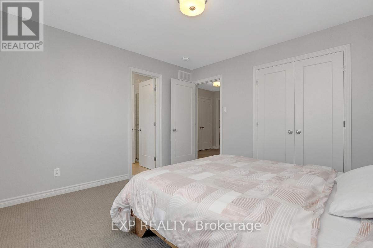 












20 ANGEL HEIGHTS

,
Ottawa,




Ontario
K2S2N3

