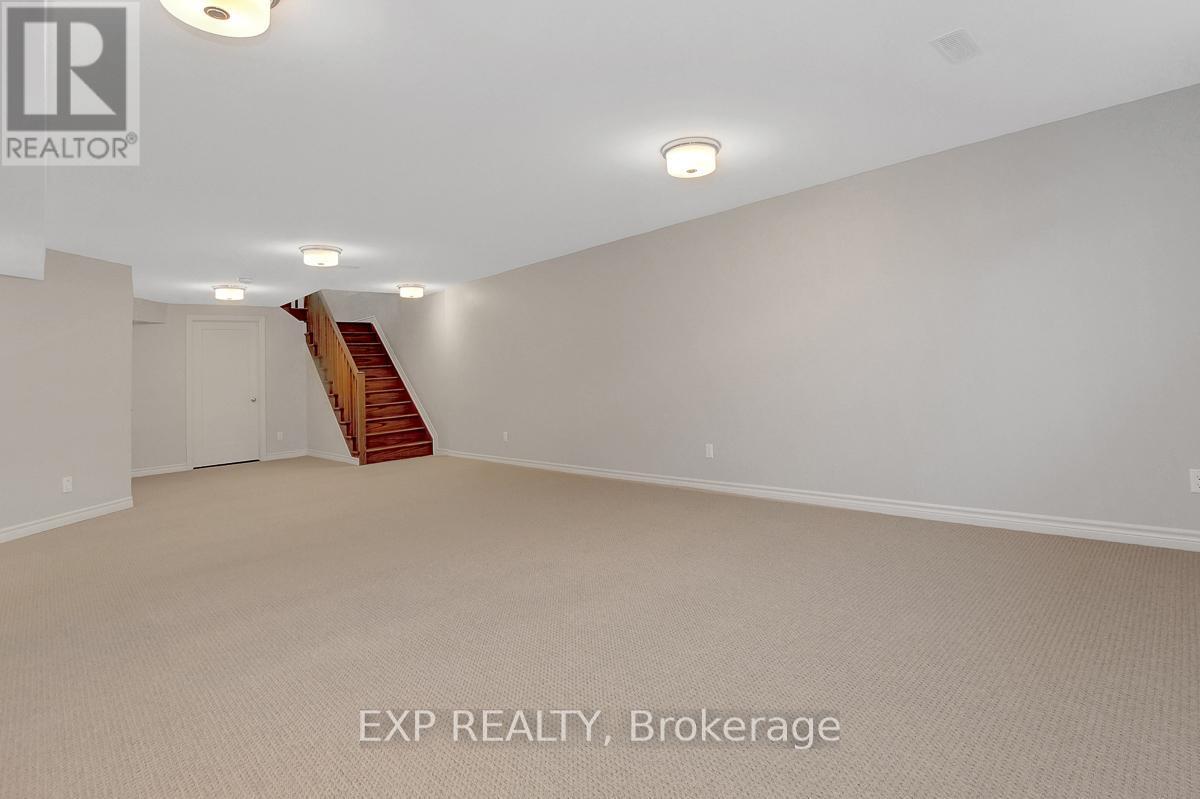 












20 ANGEL HEIGHTS

,
Ottawa,




Ontario
K2S2N3

