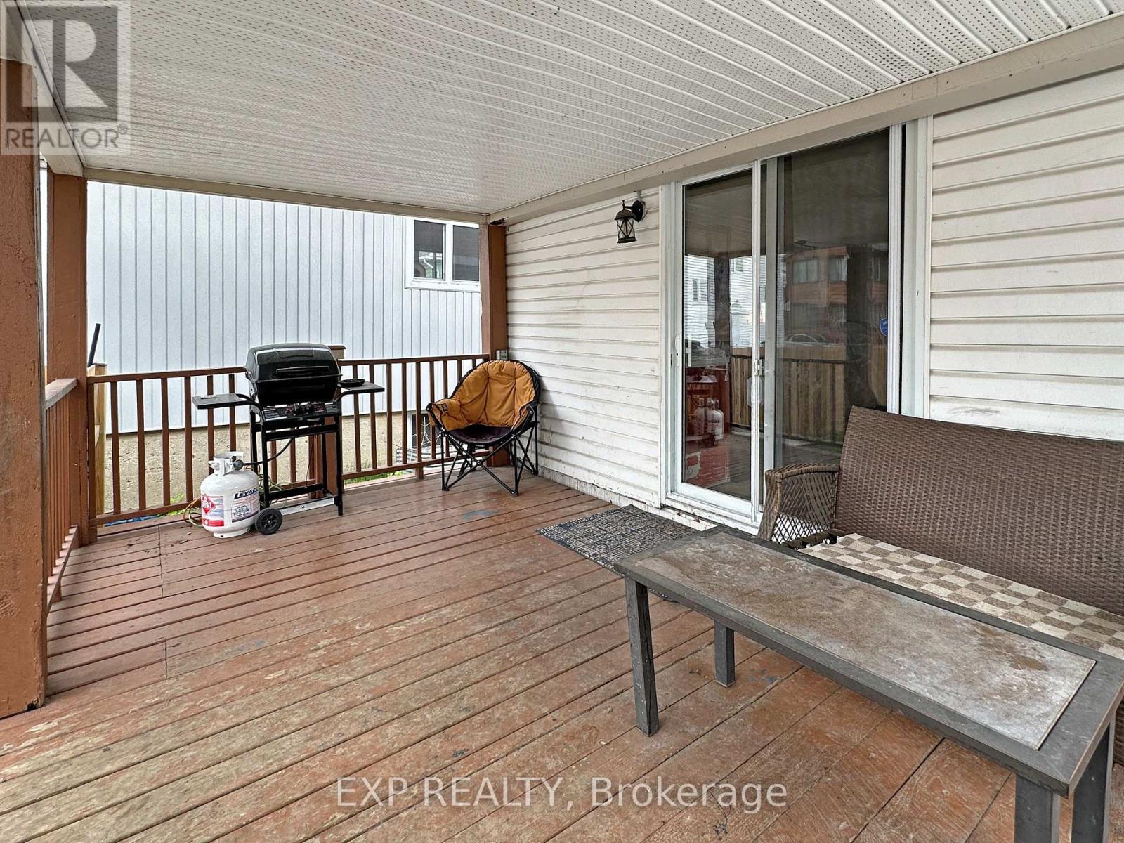 












107 THIRD STREET W

,
Cornwall,




Ontario
K6J2N9

