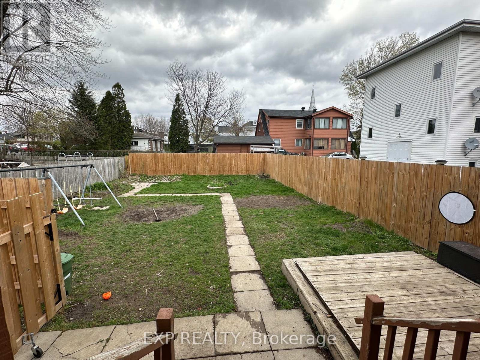 












107 THIRD STREET W

,
Cornwall,




Ontario
K6J2N9


