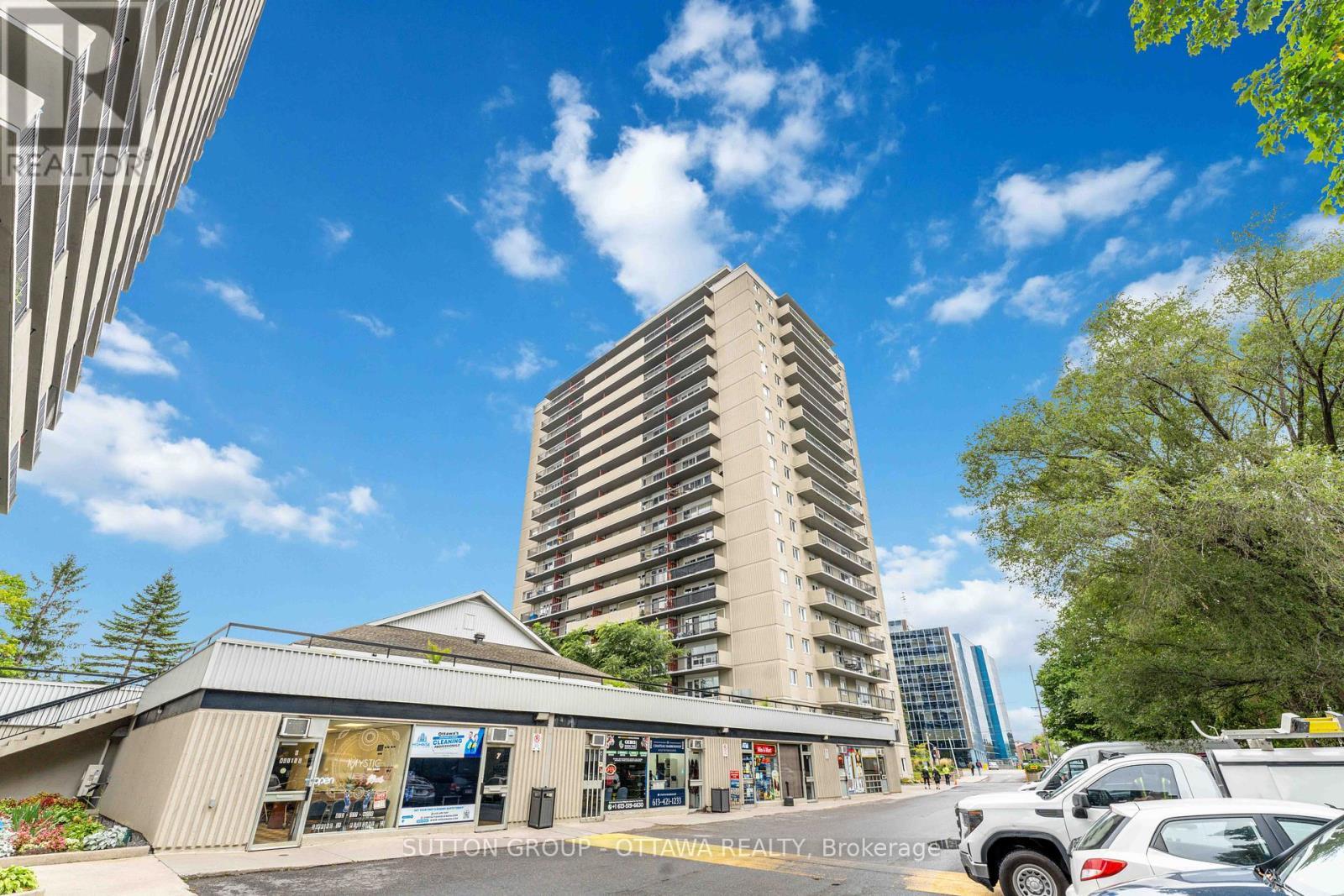 












705 - 158C MCARTHUR AVENUE

,
Ottawa,




Ontario
K1L8E7

