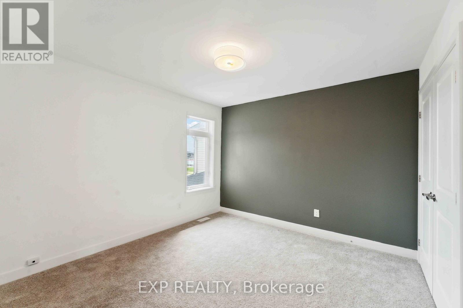 












46 ANDROMEDA ROAD E

,
Ottawa,




Ontario
K4M0K7

