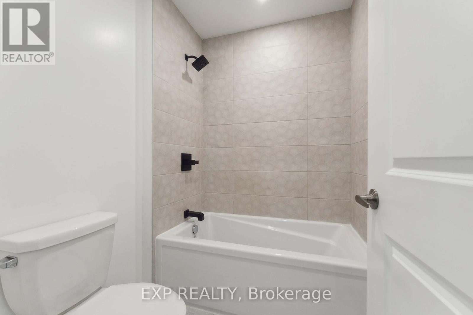 












46 ANDROMEDA ROAD E

,
Ottawa,




Ontario
K4M0K7

