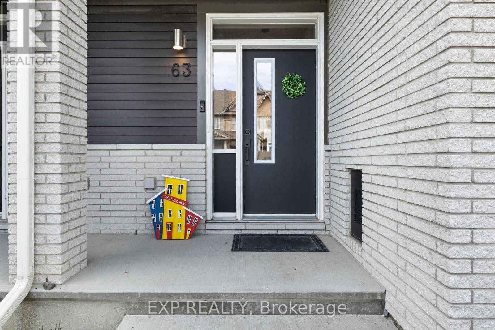 












63 JARDINIERE STREET

,
Ottawa,




Ontario
K2S2K5

