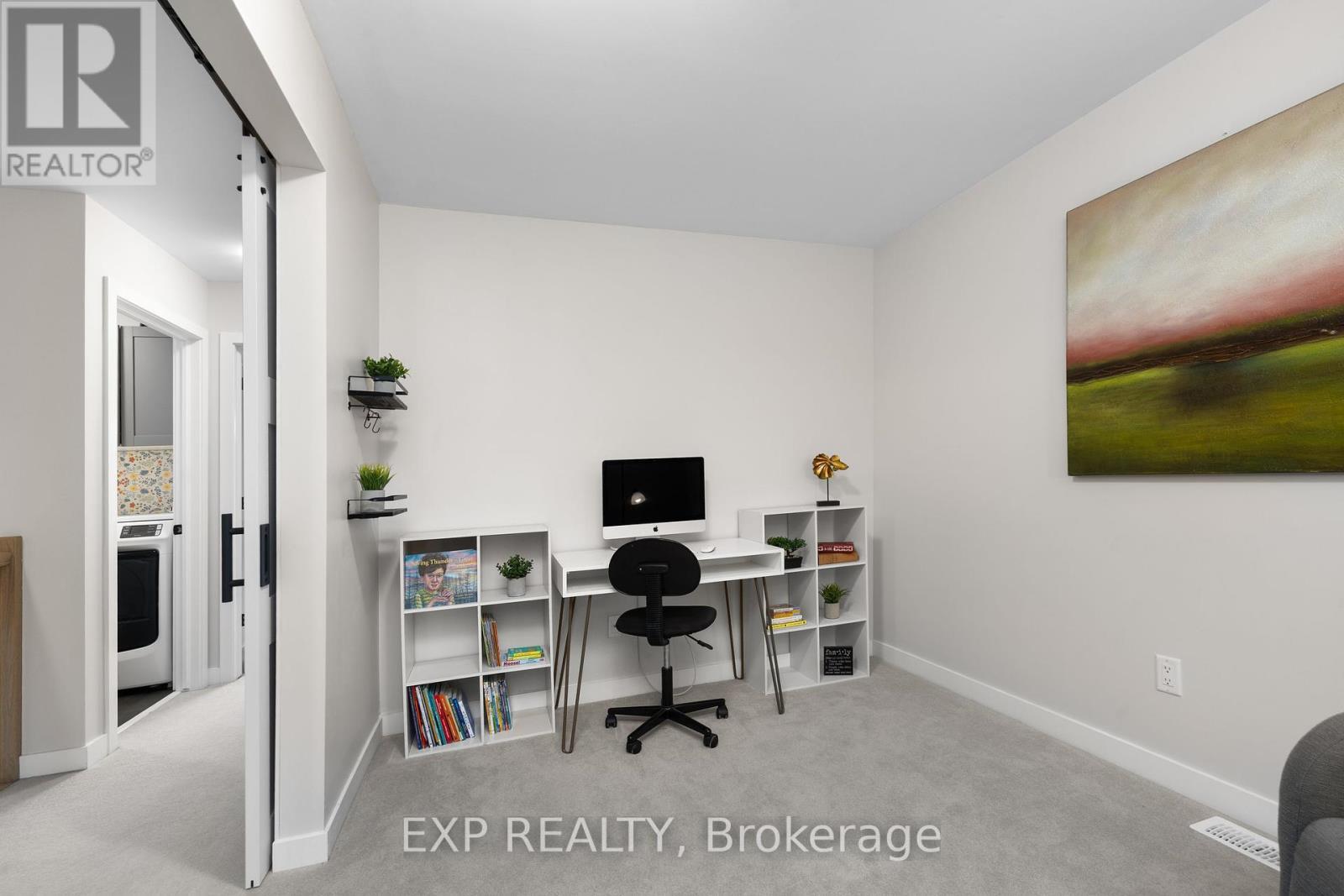 












63 JARDINIERE STREET

,
Ottawa,




Ontario
K2S2K5

