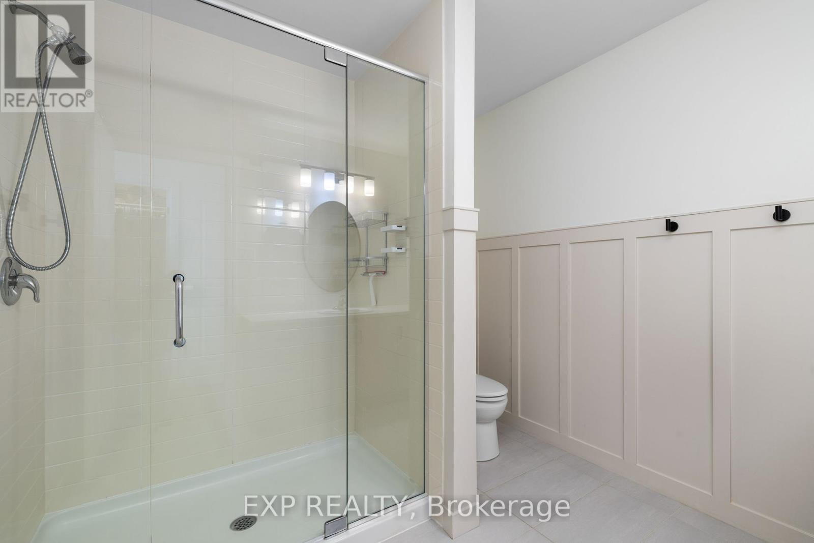 












63 JARDINIERE STREET

,
Ottawa,




Ontario
K2S2K5

