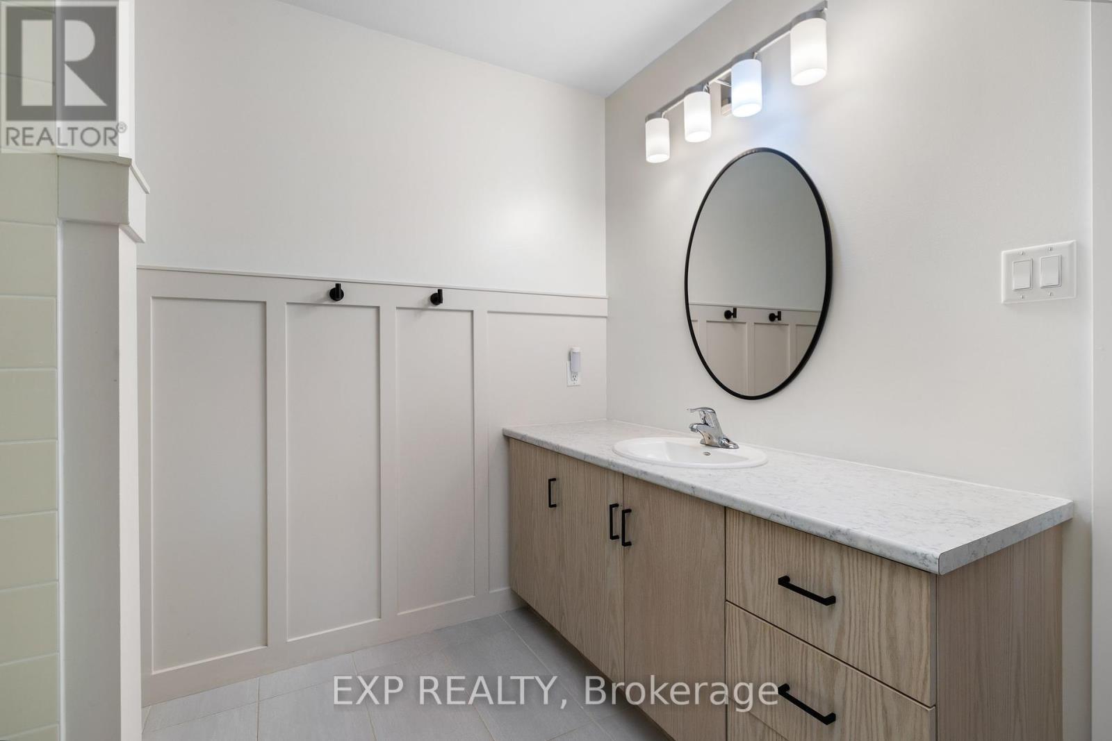 












63 JARDINIERE STREET

,
Ottawa,




Ontario
K2S2K5

