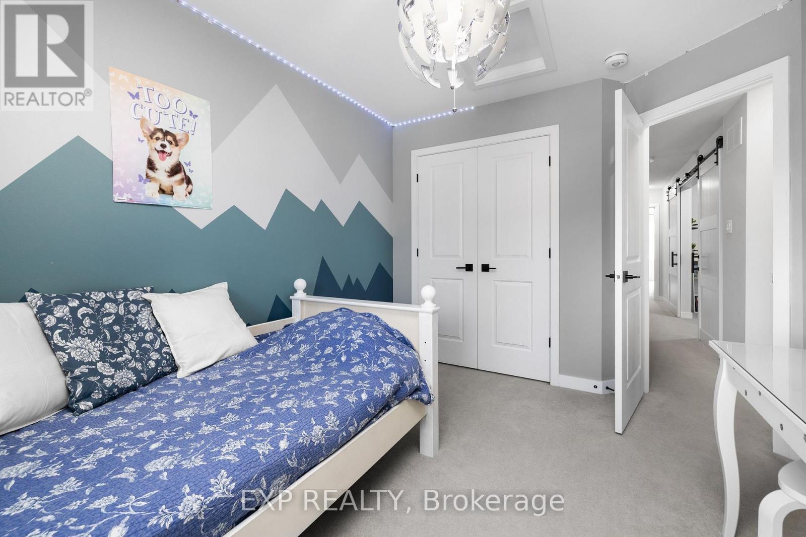 












63 JARDINIERE STREET

,
Ottawa,




Ontario
K2S2K5

