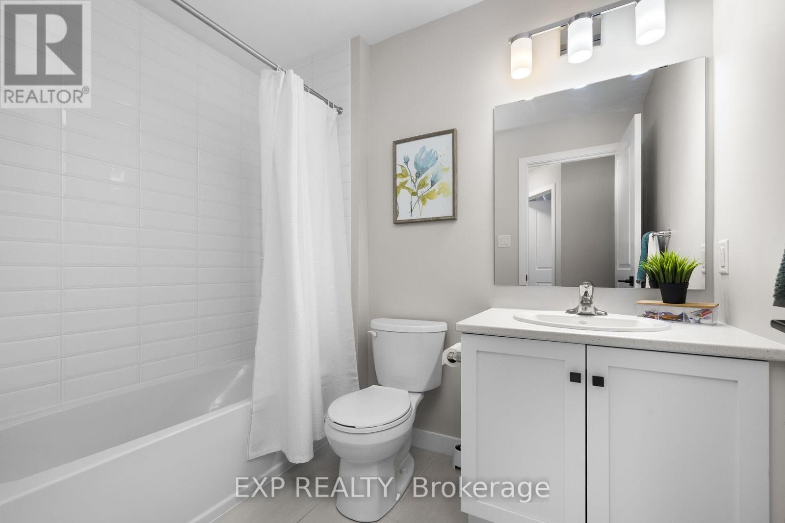 












63 JARDINIERE STREET

,
Ottawa,




Ontario
K2S2K5

