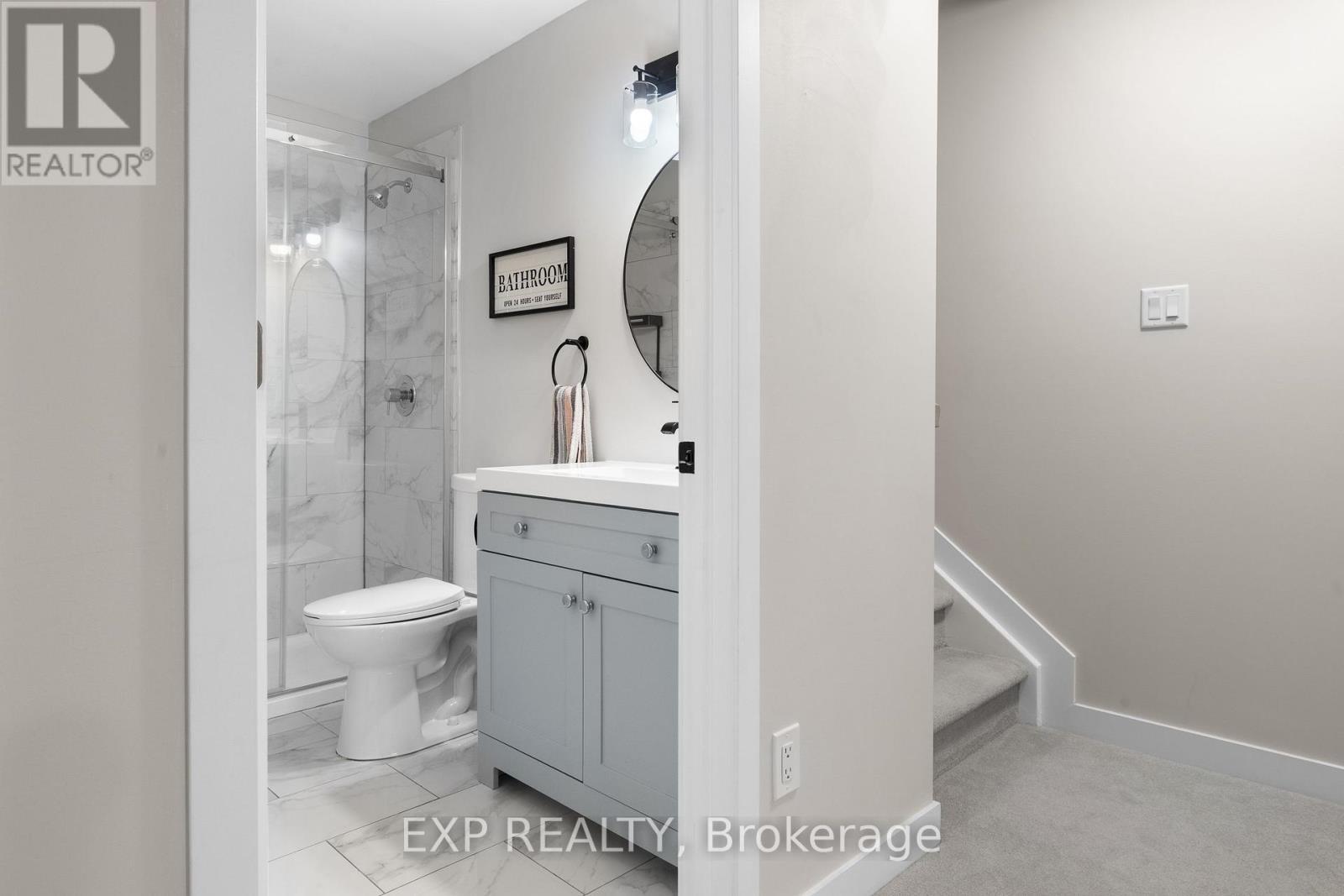 












63 JARDINIERE STREET

,
Ottawa,




Ontario
K2S2K5

