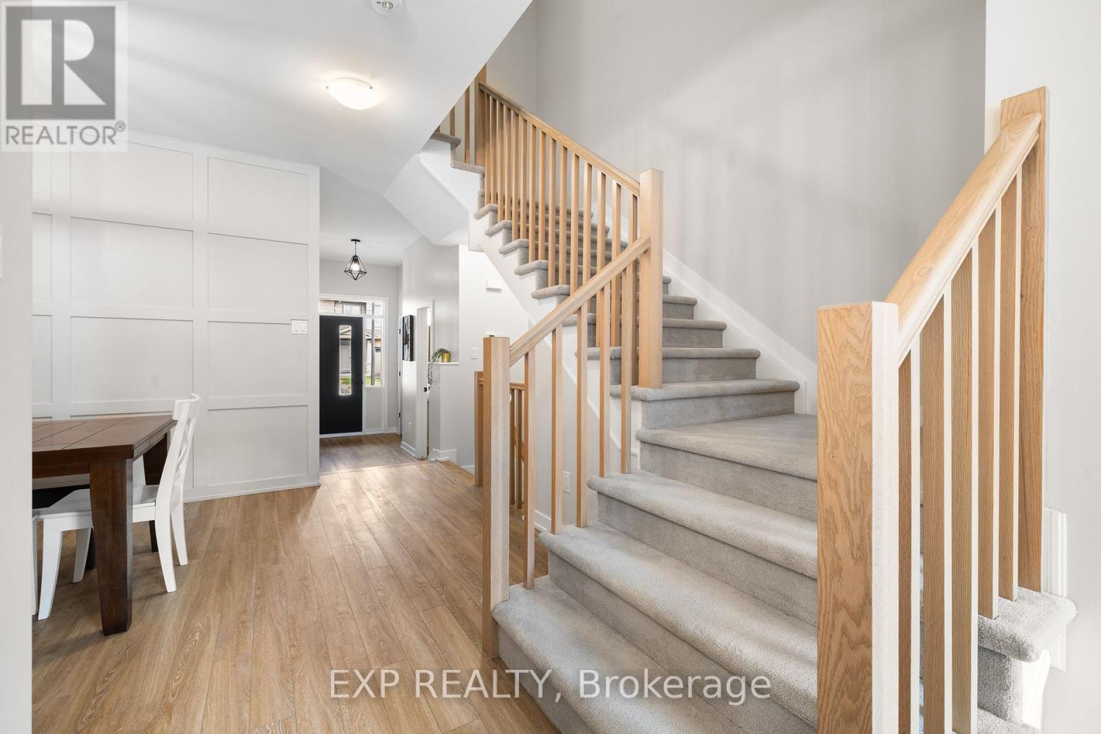 












63 JARDINIERE STREET

,
Ottawa,




Ontario
K2S2K5


