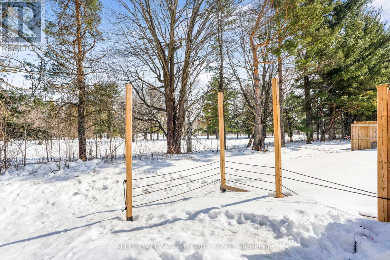 












229 DION AVENUE

,
Clarence-Rockland,




Ontario
K4K0M2

