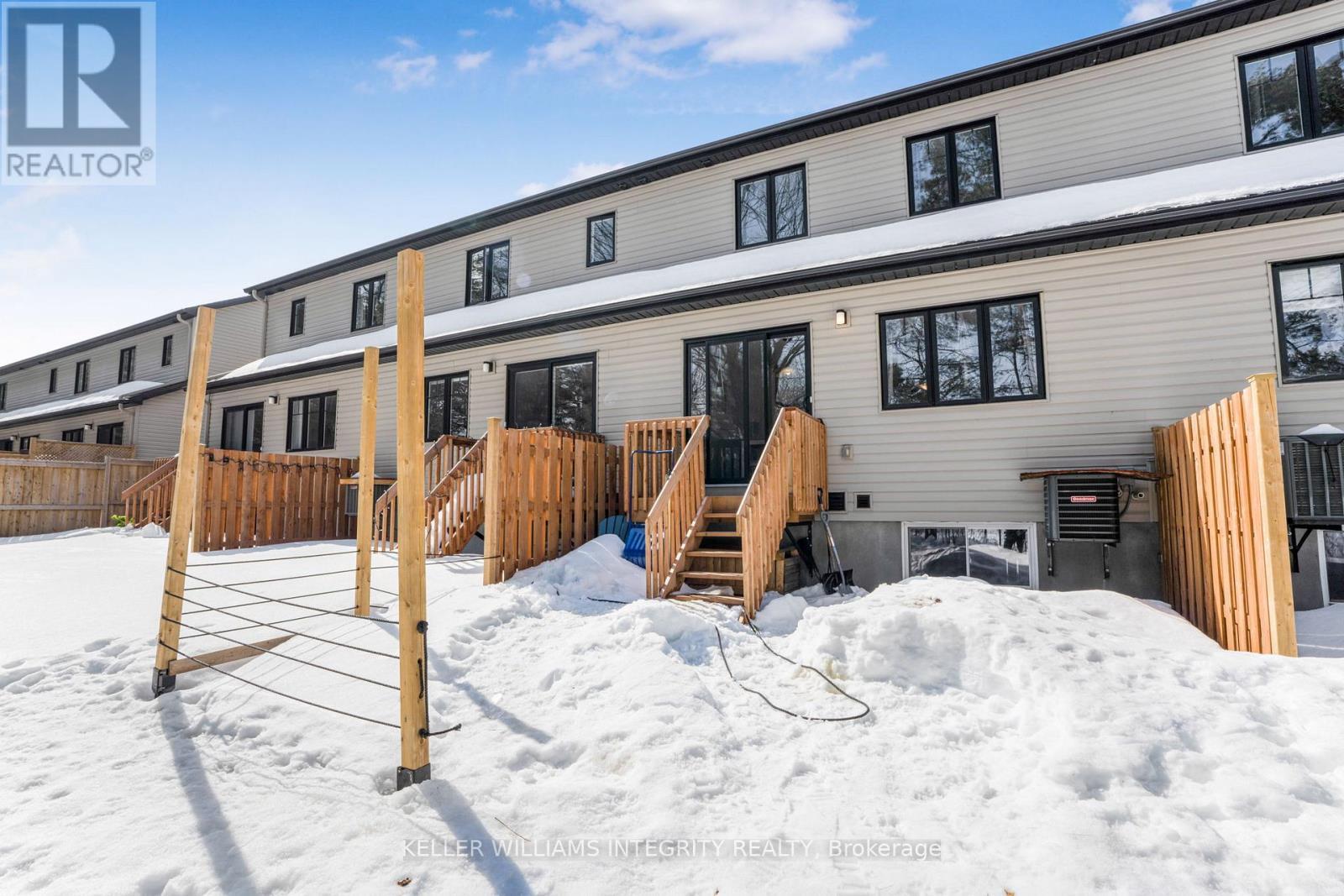 












229 DION AVENUE

,
Clarence-Rockland,




Ontario
K4K0M2

