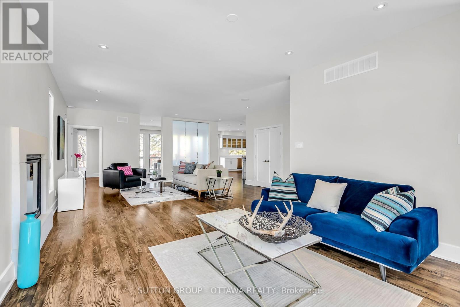 












333 SUMMIT AVENUE W

,
Ottawa,




Ontario
K1H5Z7

