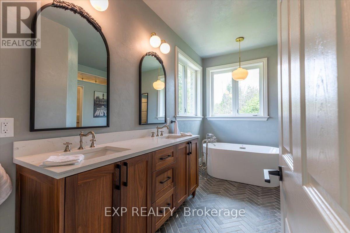 












1377 LORDS MANOR LANE

,
Ottawa,




Ontario
K4M1K3


